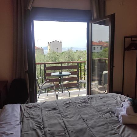Poseidon Rooms Kala Nera Exterior photo